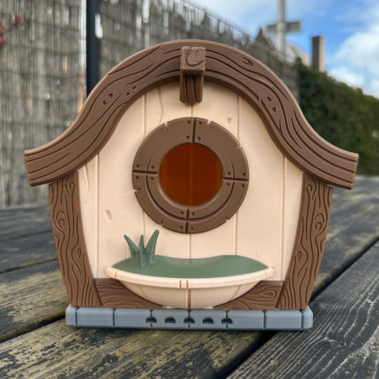 BirdieBoxx Hobbit Edition - 3D Geprint Vogelhuisje - Cartoon Design - Inclusief Montagebeugel